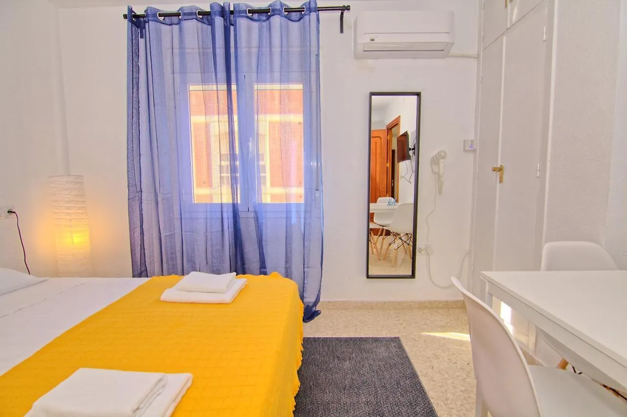 Low Cost Rooms Malaga River Homestay