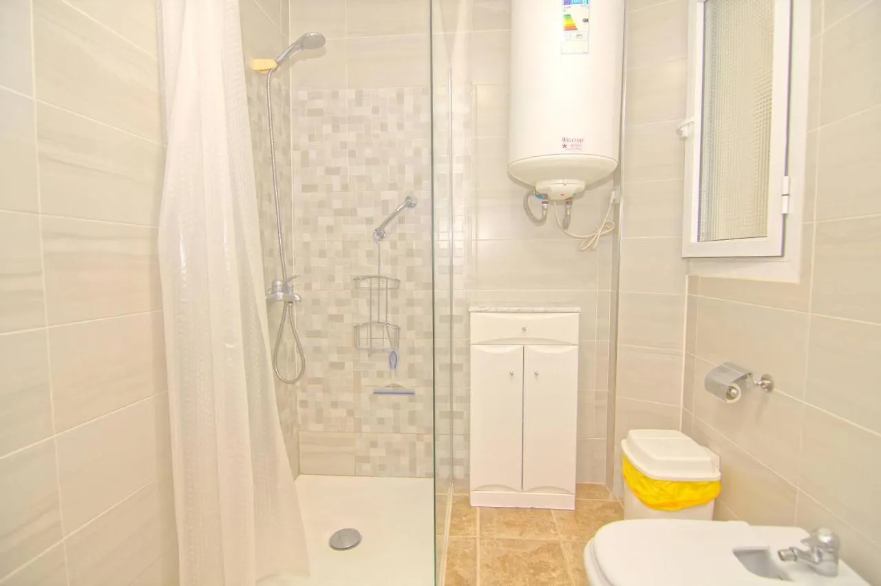 Low Cost Rooms Malaga River 0*,  Spain